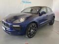 1 PORSCHE Macan
